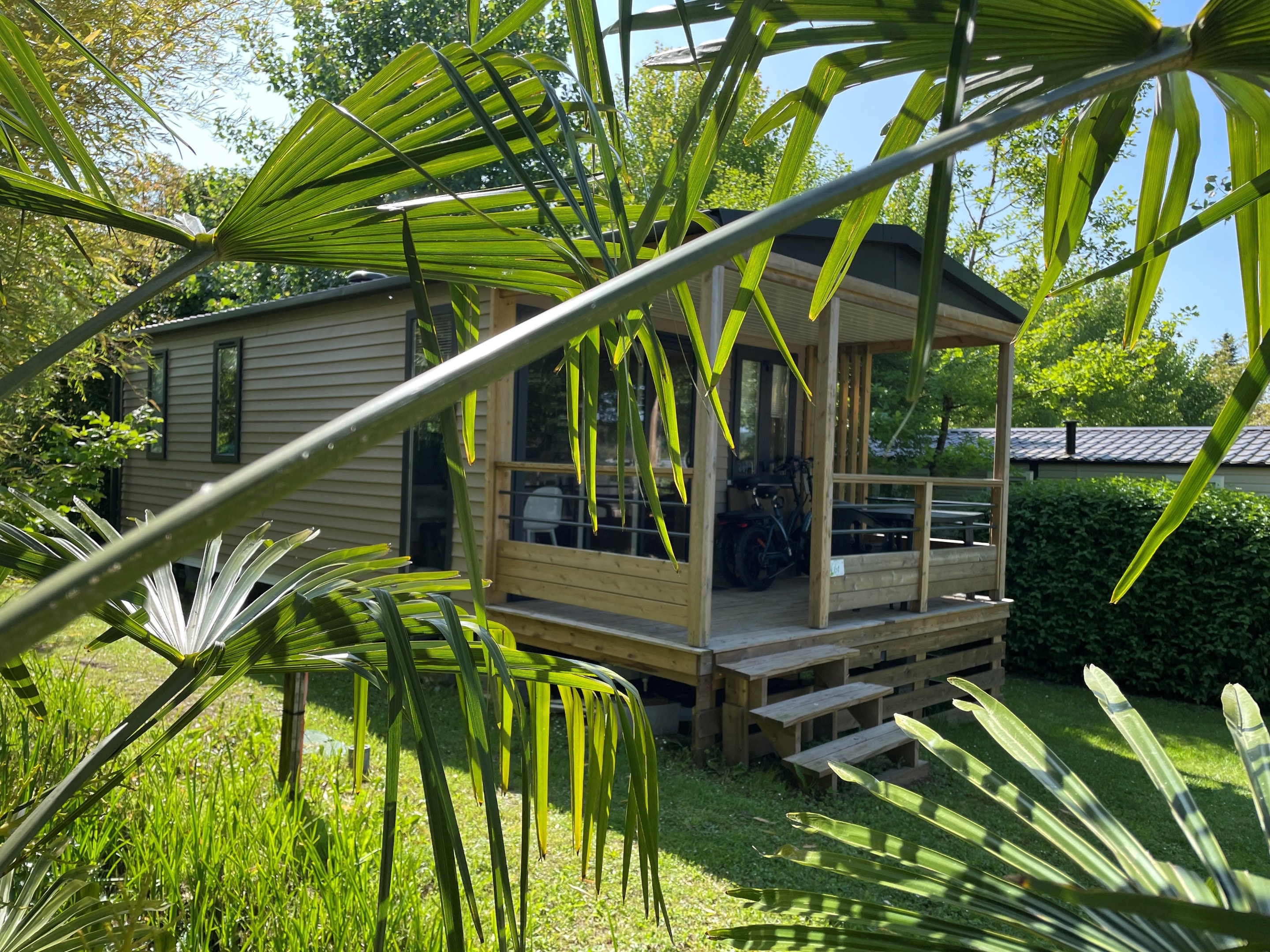 mobil-homes camping dordogne 3 étoiles le tiradou