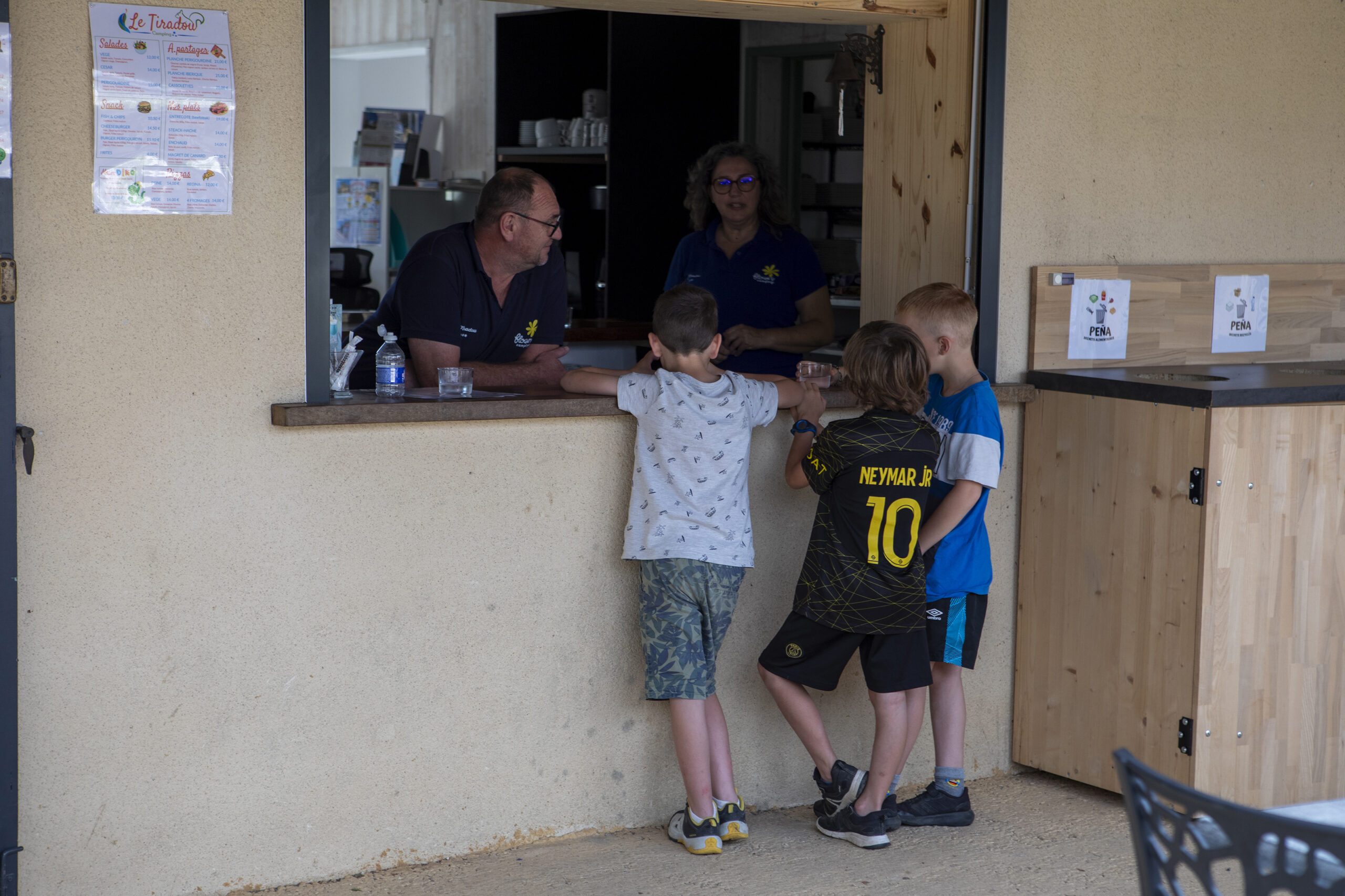 camping-sarlat-restaurant Camping Sarlat avec restaurant le tiradou