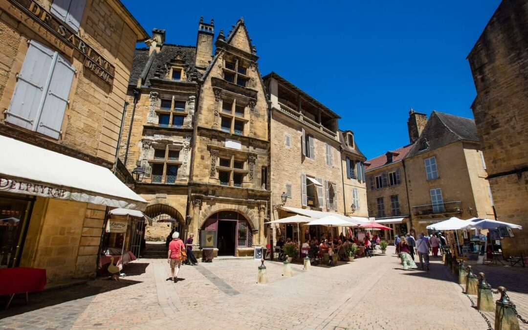 Camping proche Beynac et Sarlat